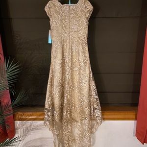 Scoop Neck Lace A-Line Wedding Dress with Zipper Closure